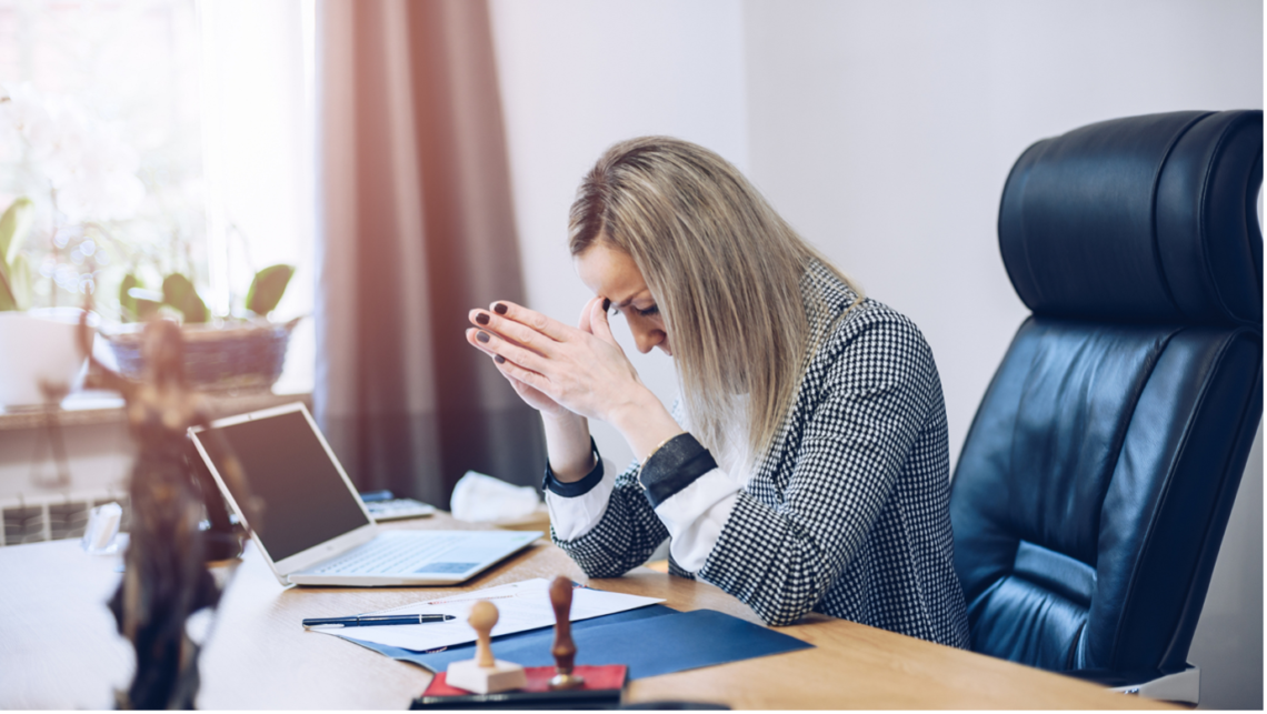 “Donne che pensano troppo”: la ruminazione come fenomeno sociale o di genere?