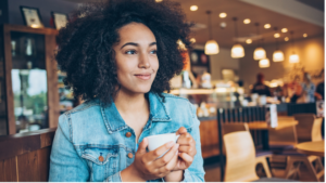 “Donne che pensano troppo”: la ruminazione come fenomeno sociale o di genere?